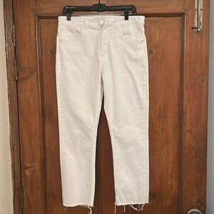 White Zara jeans with frayed hems size 10 US/42 EUR